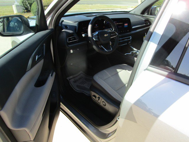 New 2026 Chevrolet Traverse LT w/ Driver Confidence Package FWD image 11