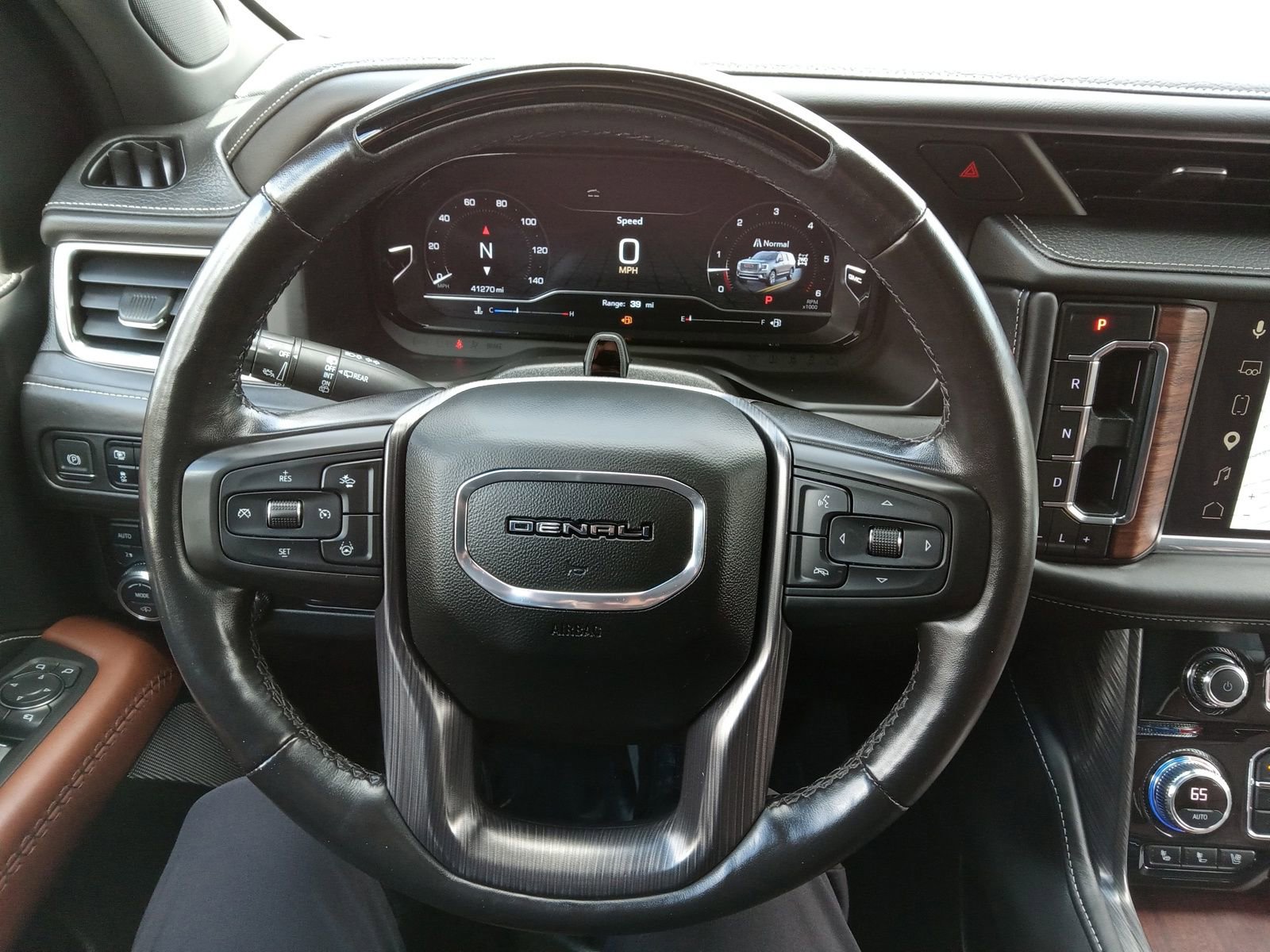 Used 2023 GMC Yukon Denali Ultimate w/ LPO, Floor Liner Package image 13