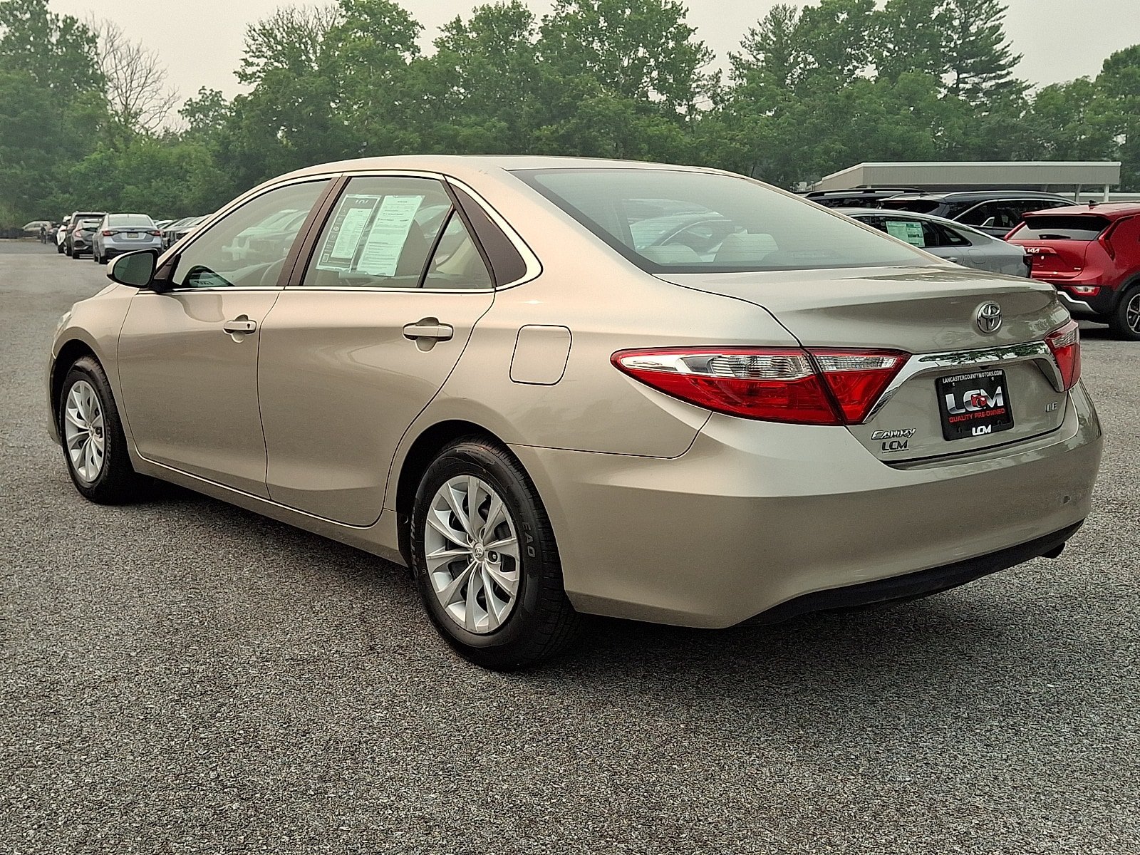 Used 2016 Toyota Camry LE FWD image 7