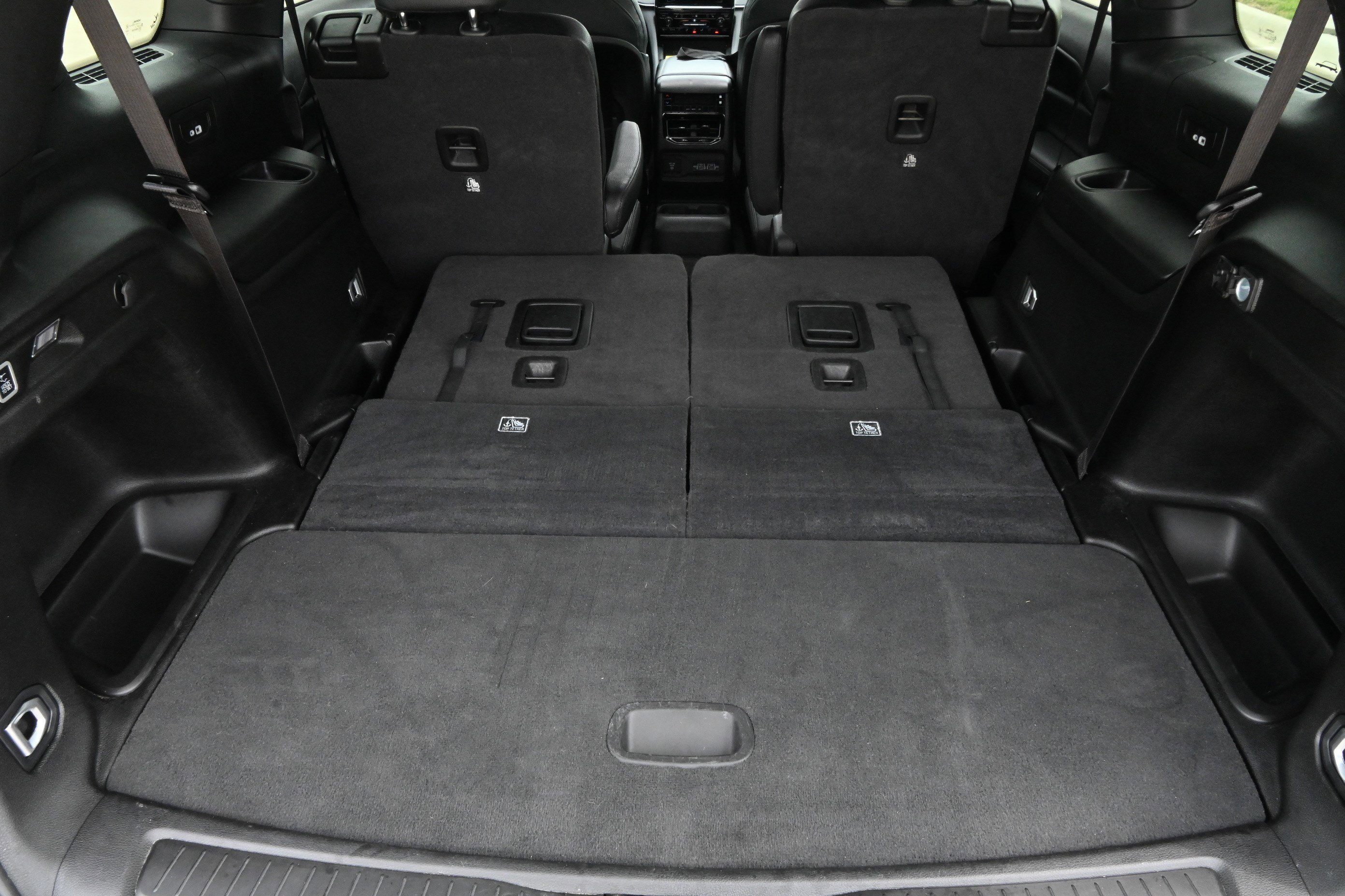 Used 2024 Jeep Grand Cherokee L Laredo w/ Luxury Tech Group I AWD/4WD image 34