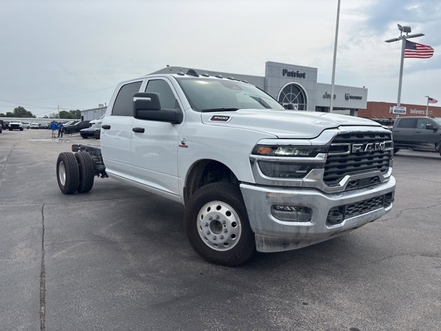 New 2026 RAM 3500 Tradesman w/ Chrome Appearance Group