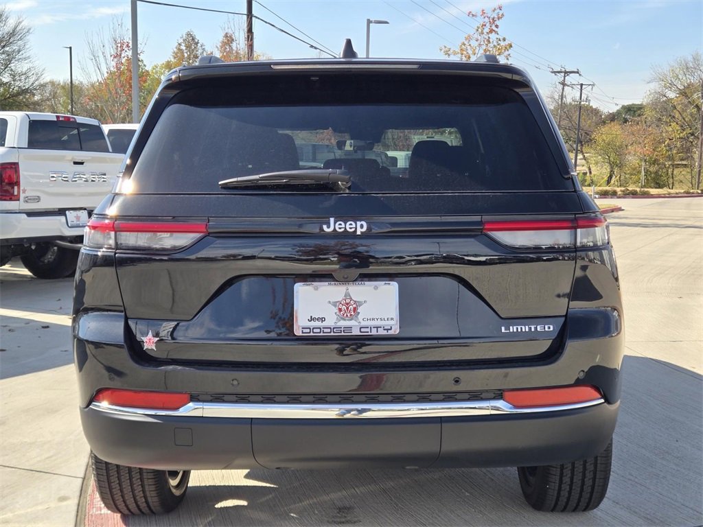 New 2025 Jeep Grand Cherokee Limited image 4