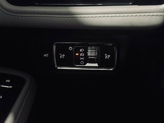 New 2026 Lincoln Aviator AWD image 33