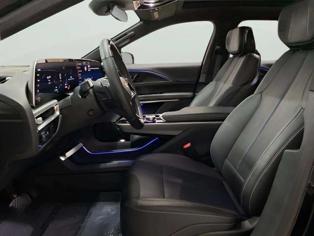 Used 2024 Cadillac Lyriq Luxury RWD image 19