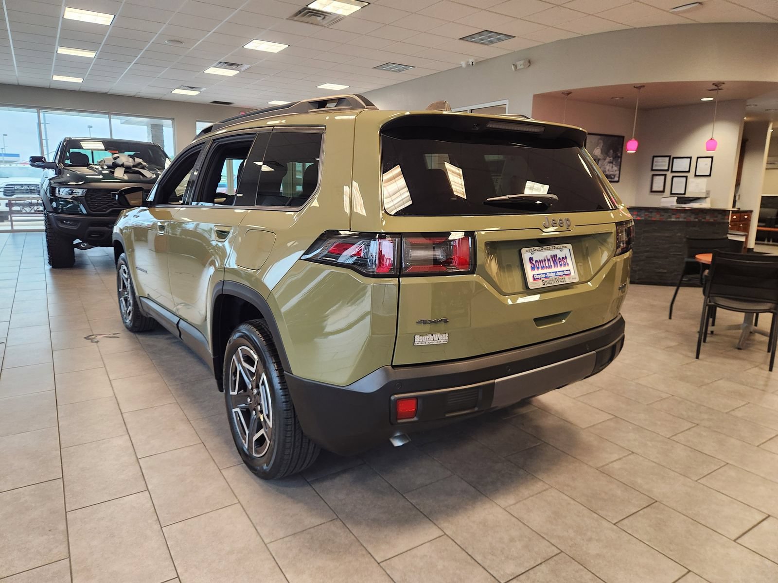 New 2026 Jeep Cherokee Laredo AWD/4WD image 4