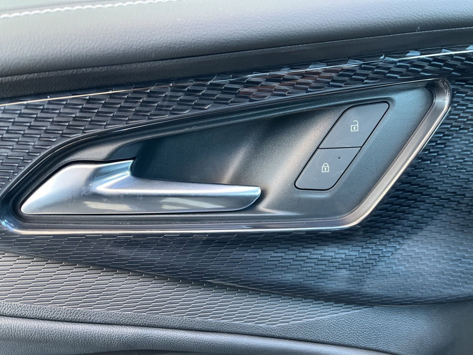 New 2024 Chevrolet Blazer EV LT AWD/4WD image 40