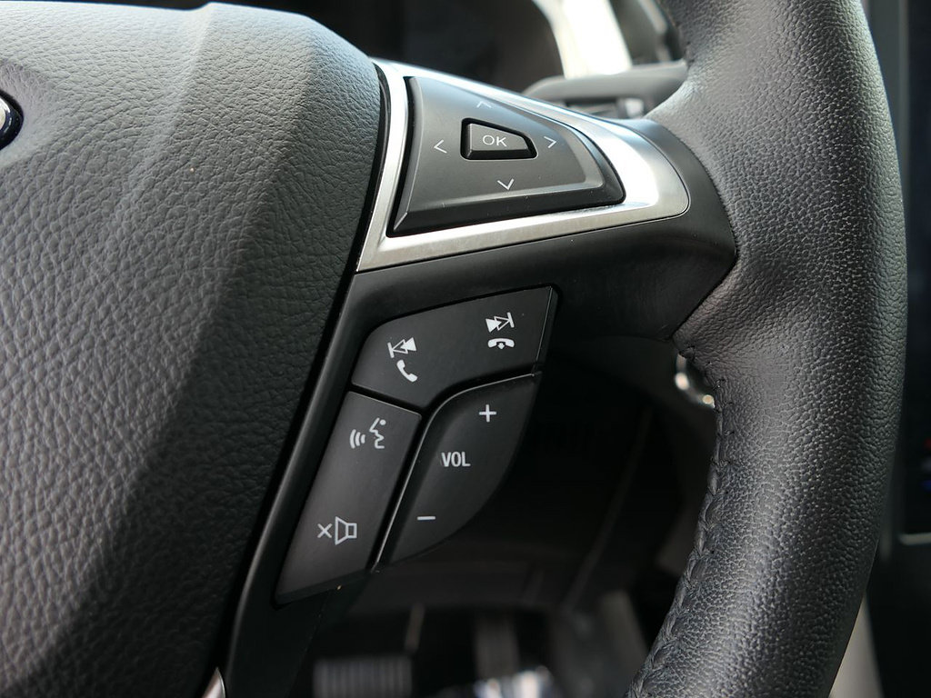 Used 2023 Ford Edge SEL w/ Convenience Package AWD/4WD image 16
