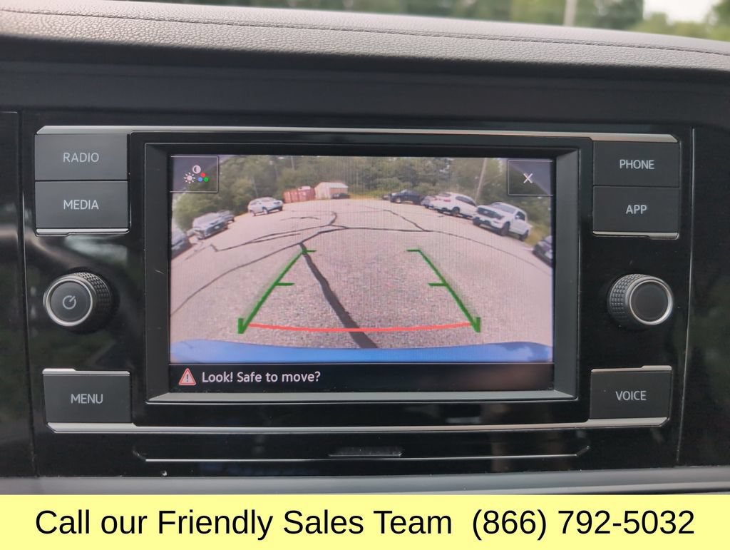 Used 2024 Volkswagen Jetta SE FWD image 21