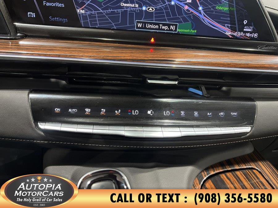 Used 2024 Cadillac Escalade Premium Luxury image 46