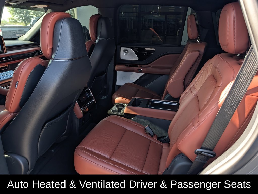 Used 2026 Lincoln Aviator Reserve AWD/4WD image 30