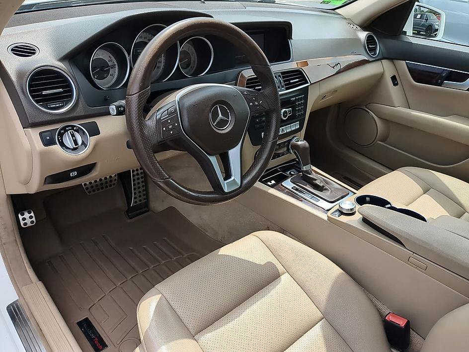 Used 2014 Mercedes-Benz C 250 Sedan image 17