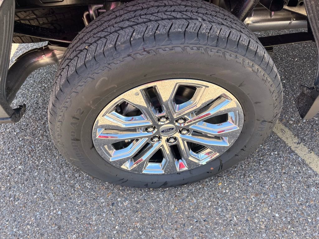 New 2025 Ford F150 Lariat w/ Equipment Group 502A High image 26