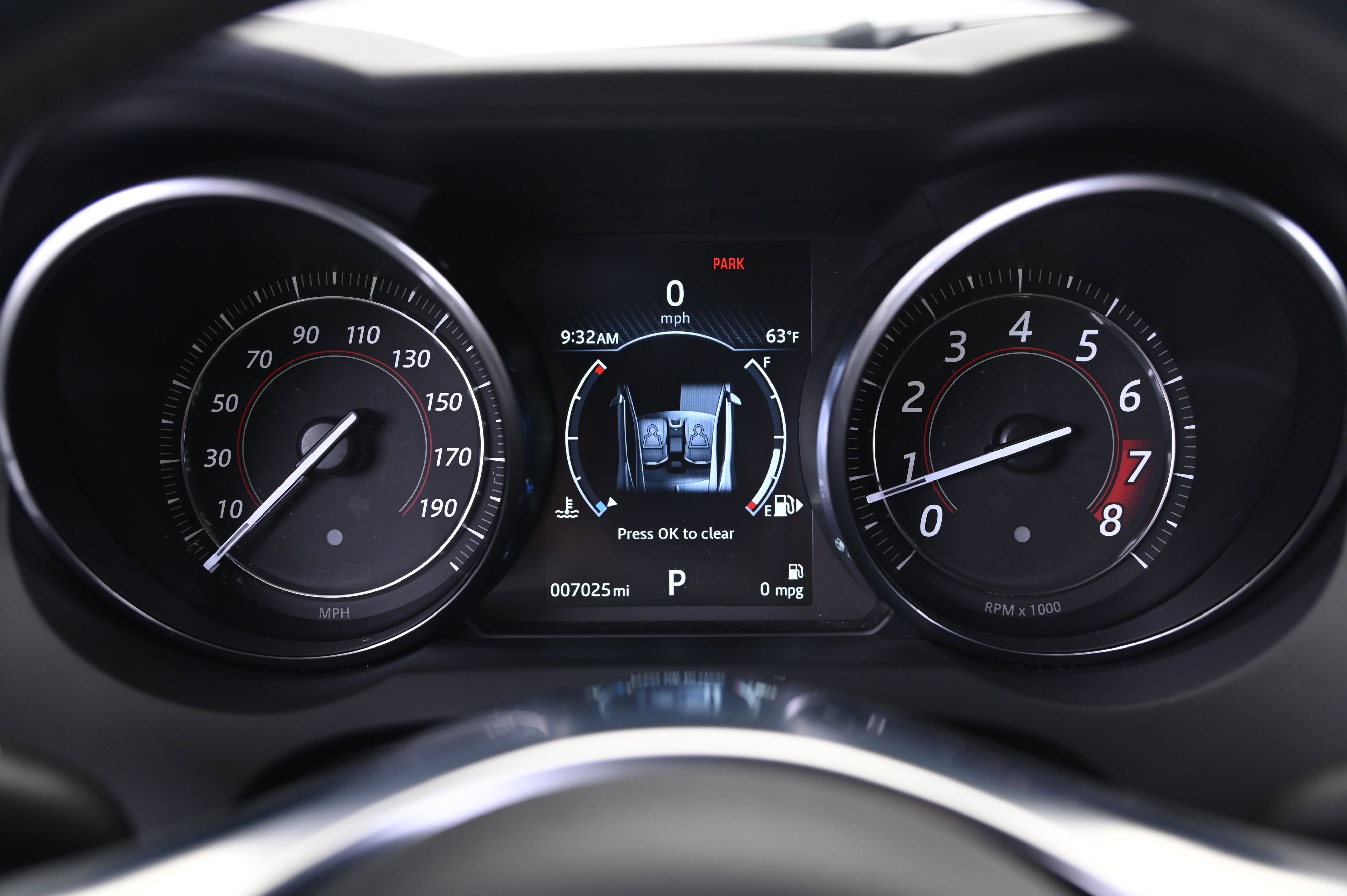 Used 2018 Jaguar F-TYPE Coupe image 29