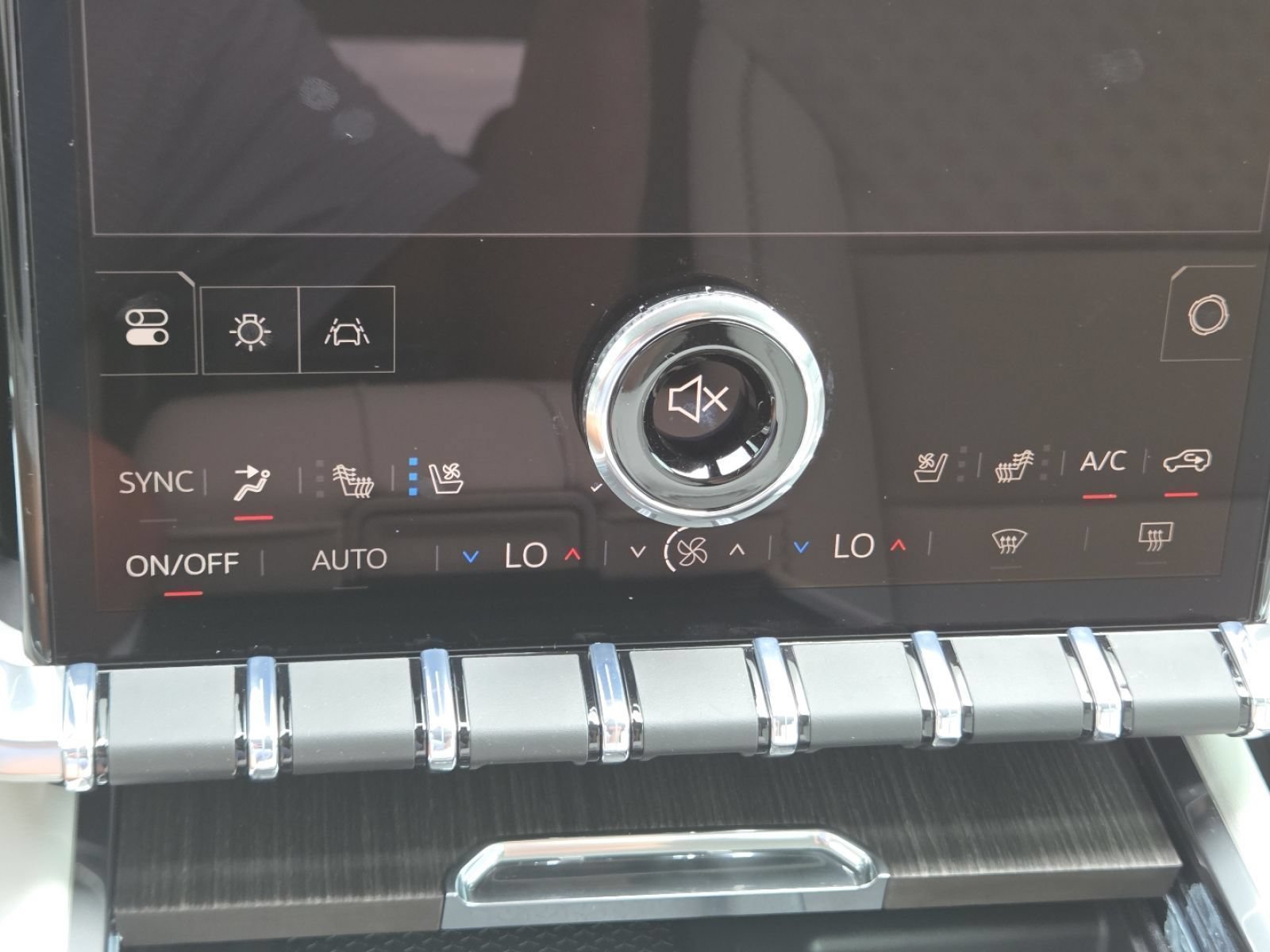 New 2026 GMC Acadia Denali w/ Super Cruise Package FWD image 33