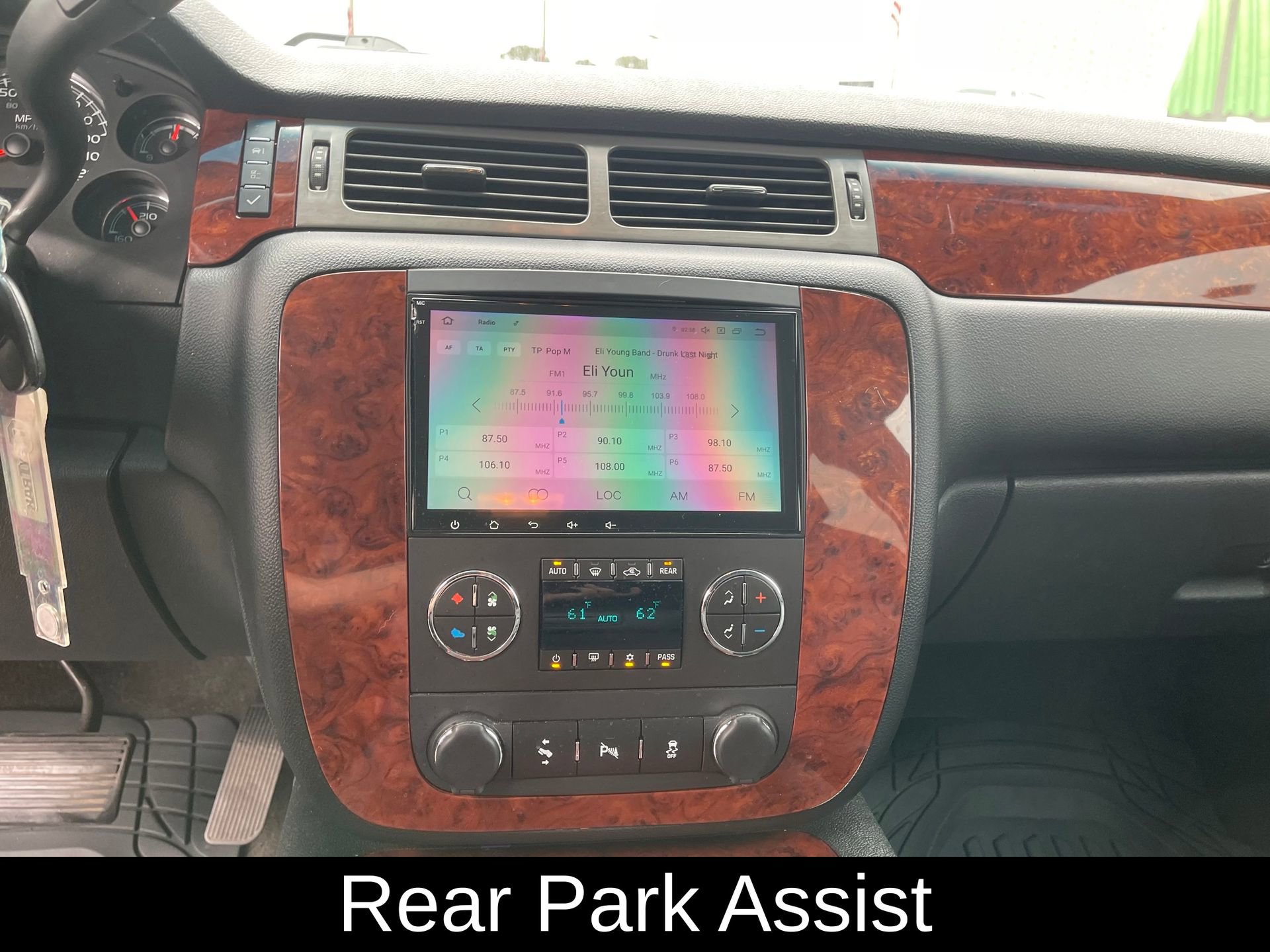 Used 2013 Chevrolet Tahoe LTZ image 16