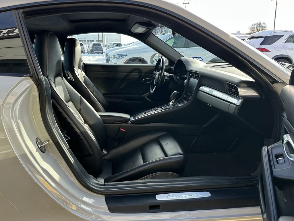 Used 2018 Porsche 911 Carrera image 22