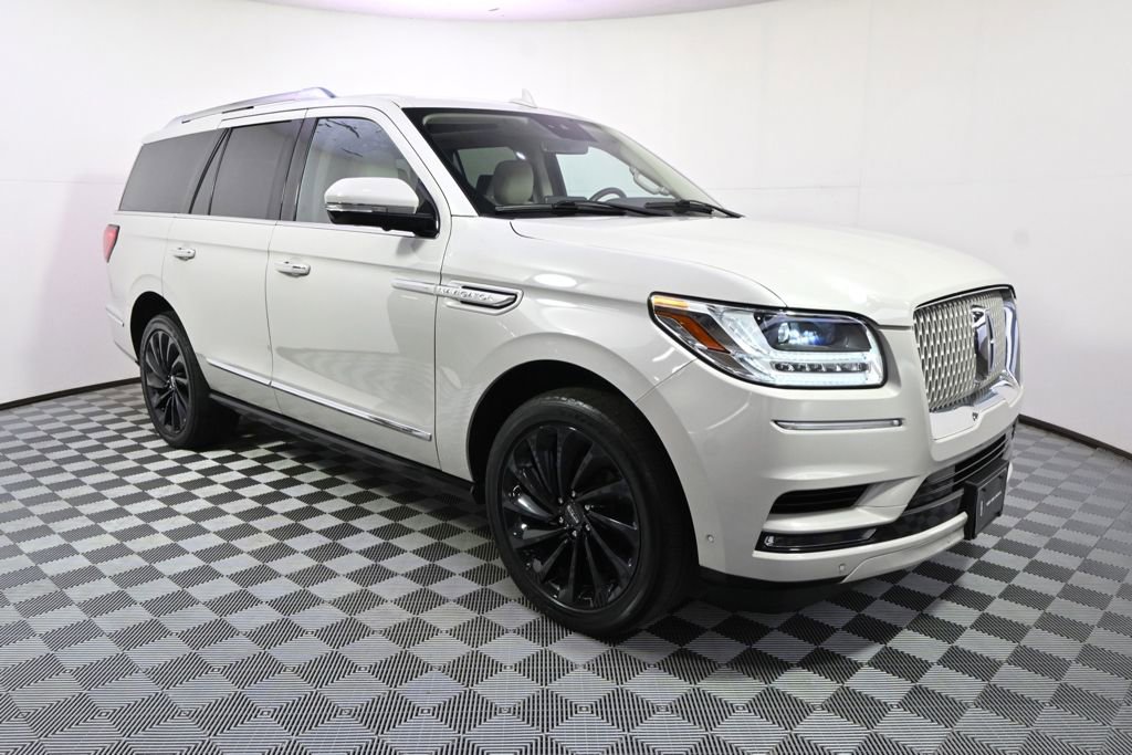 Used 2021 Lincoln Navigator Reserve AWD/4WD image 8