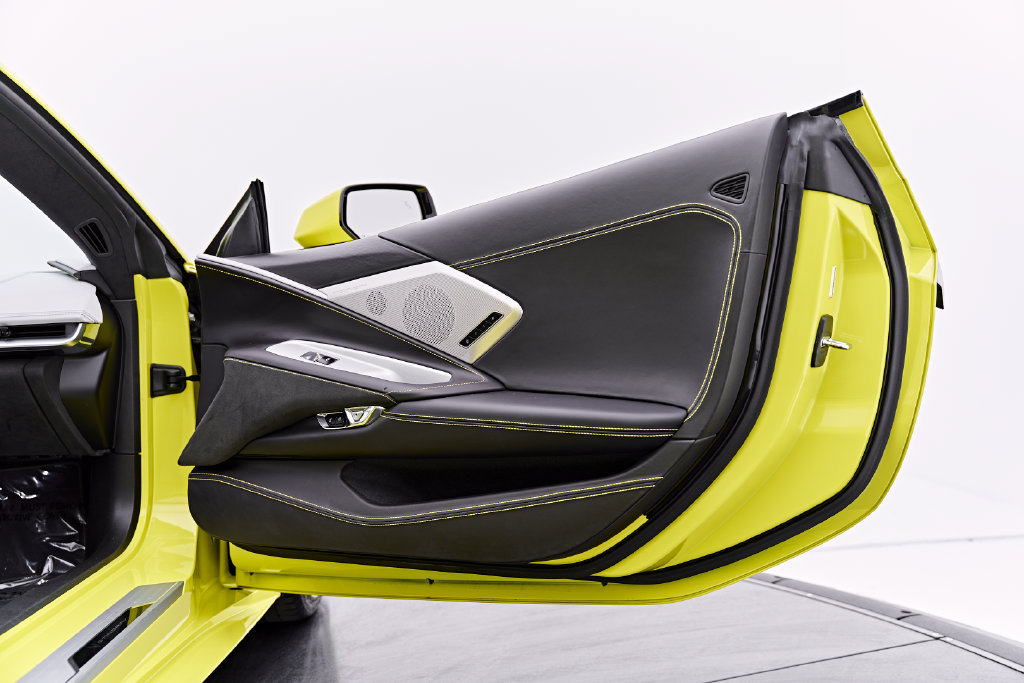 Used 2022 Chevrolet Corvette Stingray Premium Conv w/ Z51 Performance Package RWD image 42