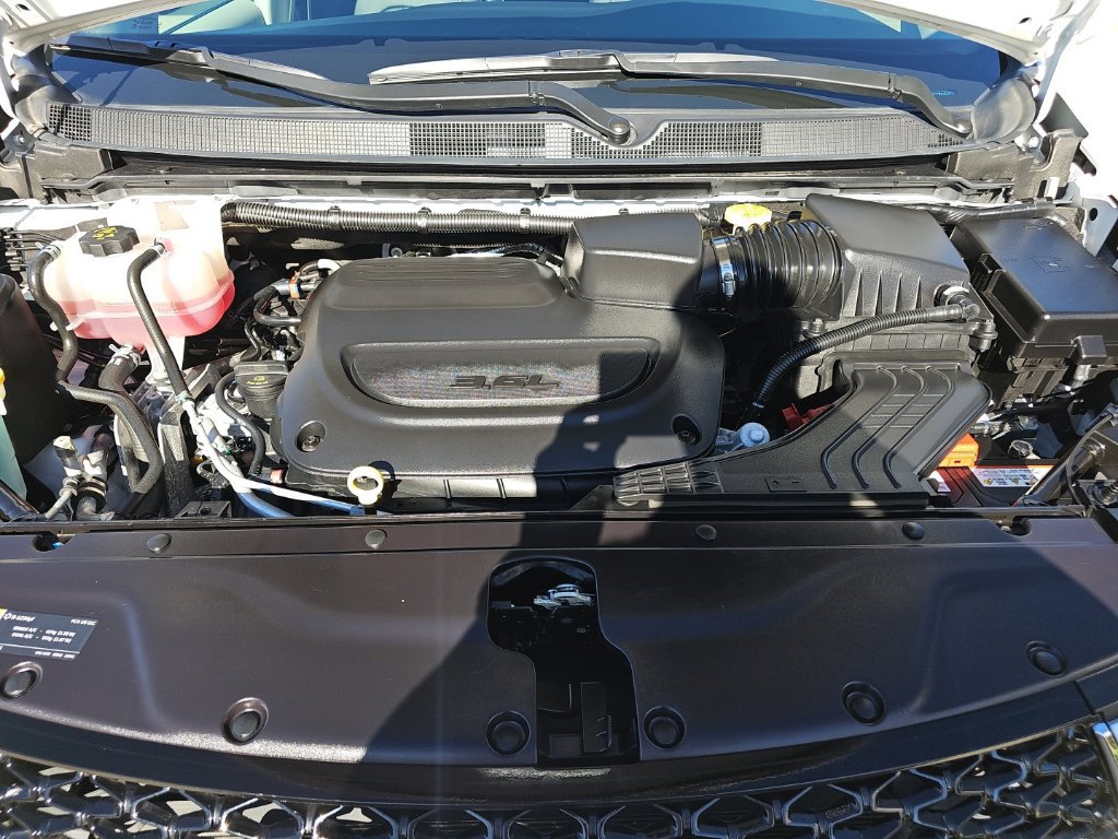 Certified 2024 Chrysler Pacifica Touring-L FWD image 37