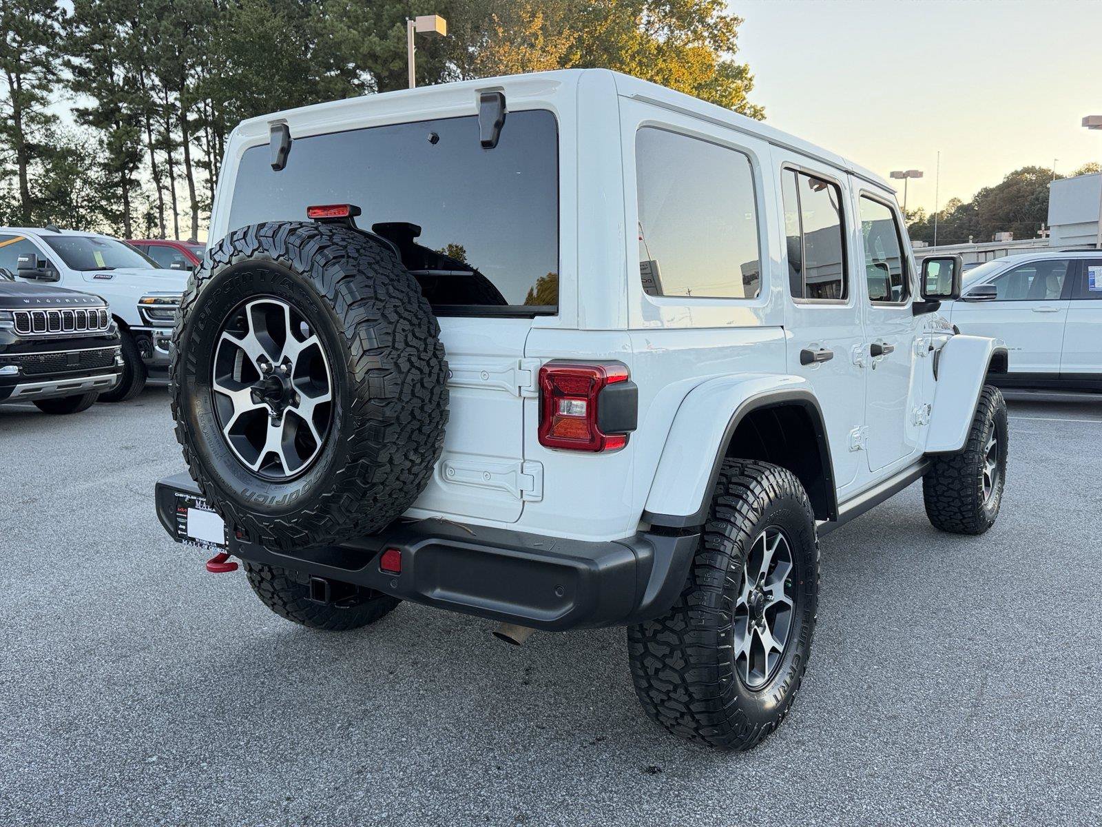 Used 2021 Jeep Wrangler Unlimited Rubicon AWD/4WD image 5
