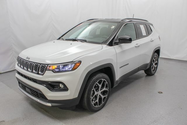 Used 2024 Jeep Compass Limited AWD/4WD image 6