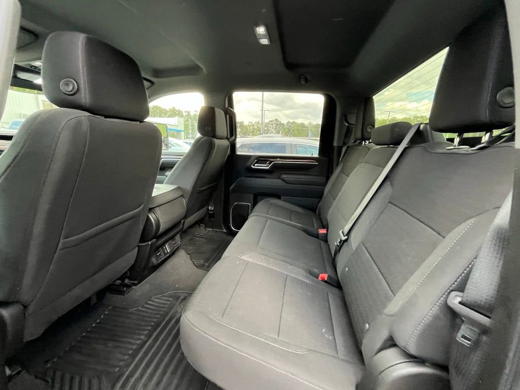 Used 2025 Chevrolet Silverado 2500 LT w/ Convenience Package image 11