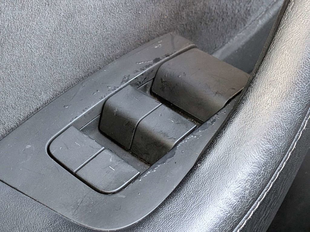 Used 2022 Tesla Model 3 Standard Range image 22