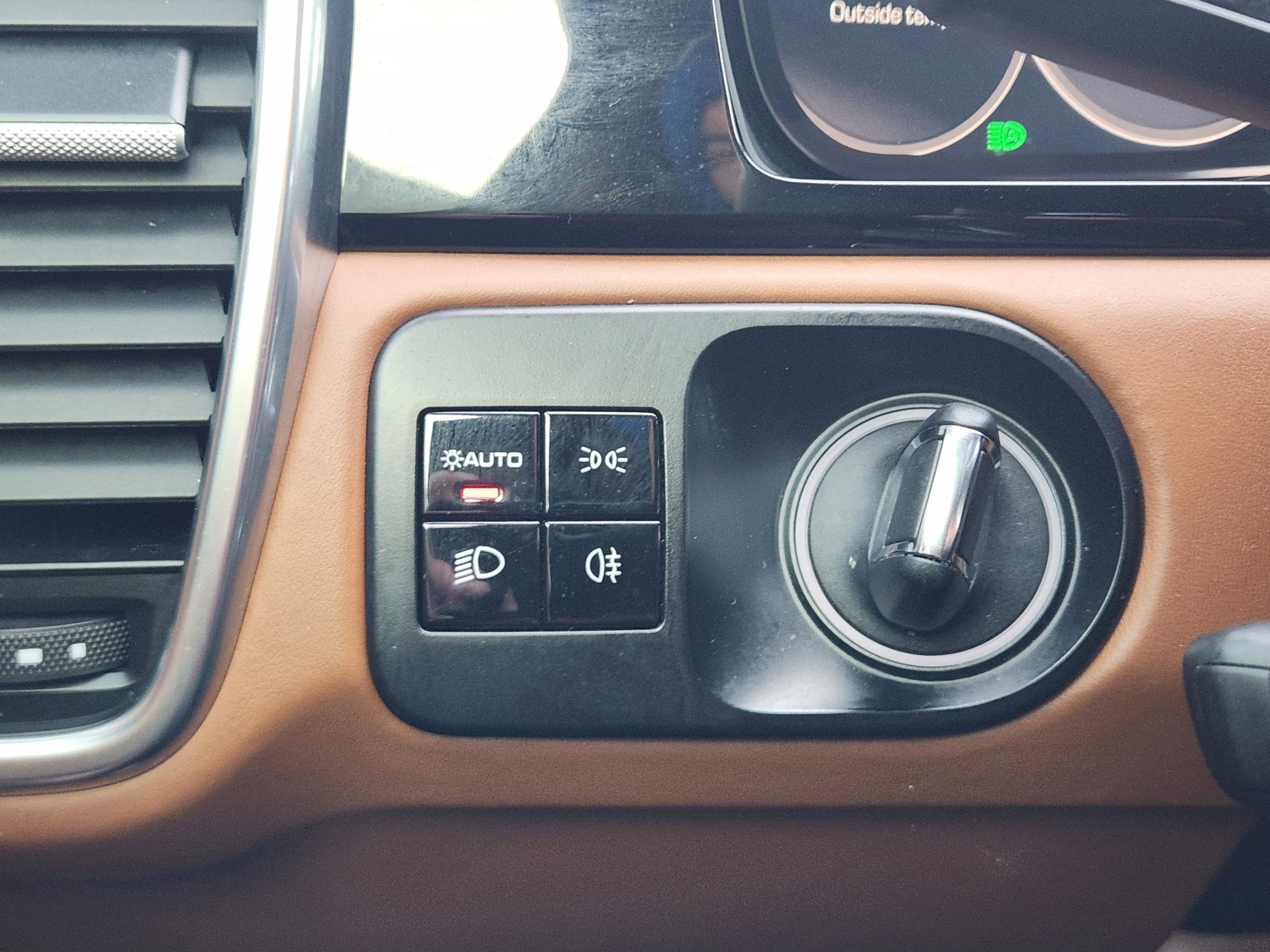 Used 2019 Porsche Cayenne Turbo image 20