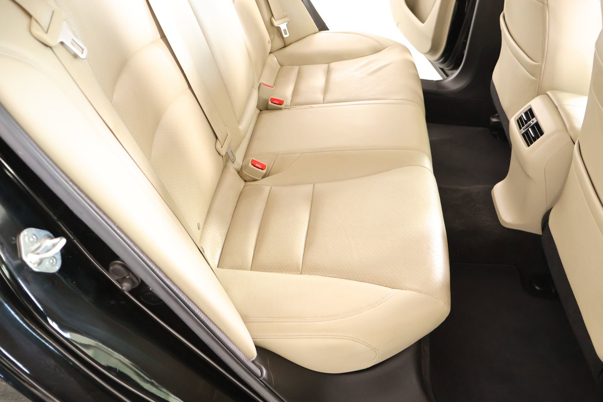 Used 2017 Honda Accord Touring image 15