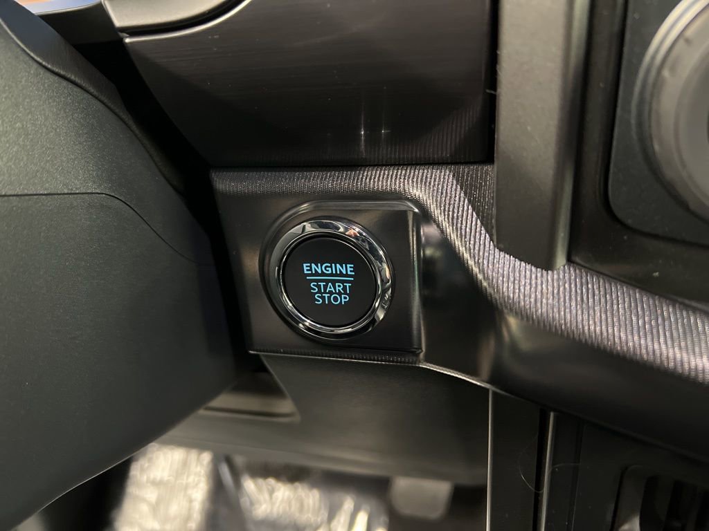 New 2026 Ford F150 Lariat w/ Equipment Group 501A Mid image 18