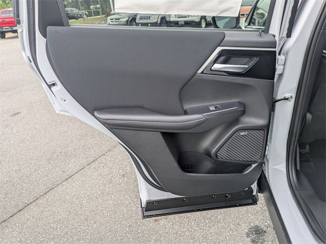 New 2025 Mitsubishi Outlander ES image 25