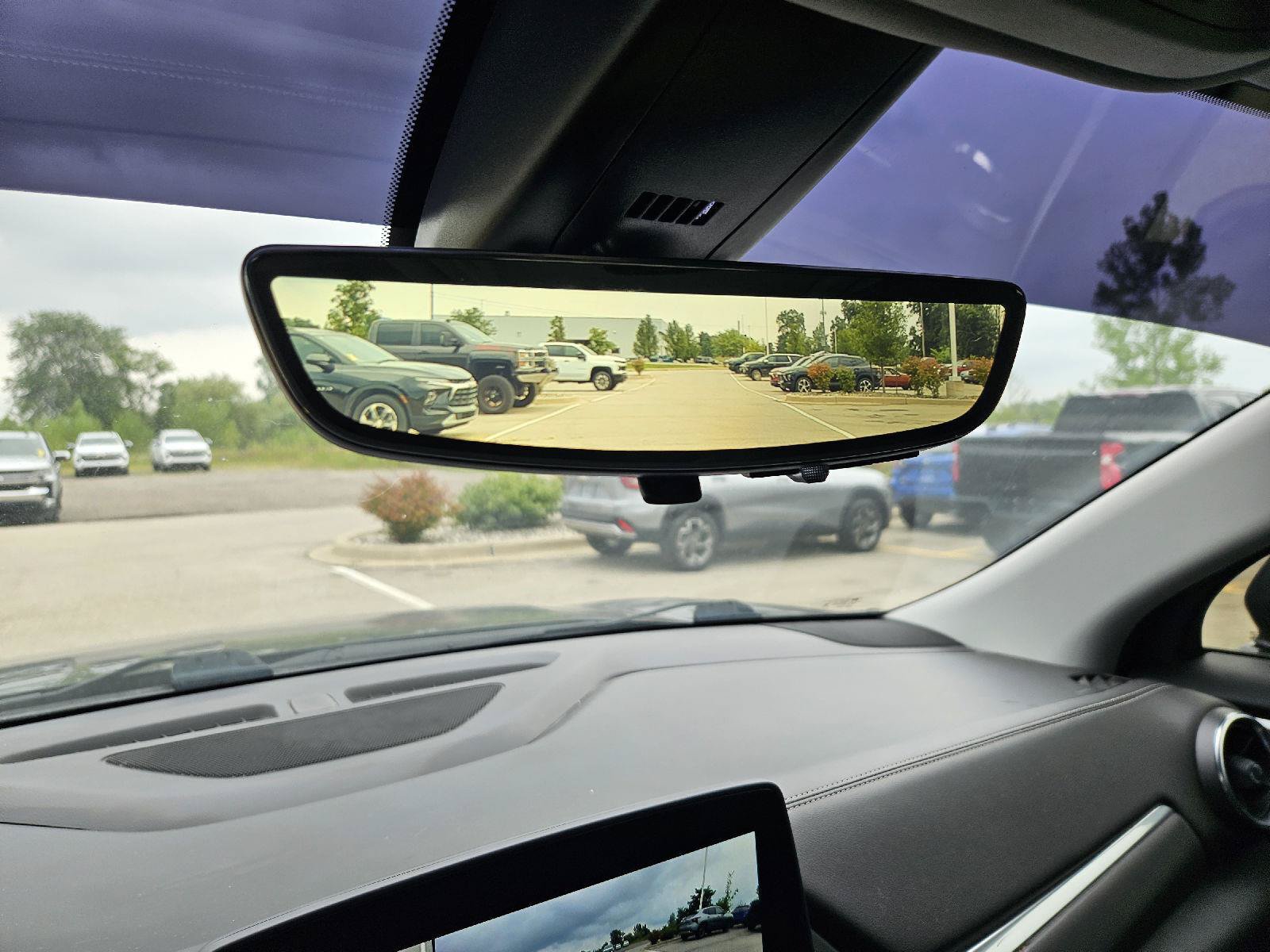 Used 2023 Chevrolet Blazer LT FWD image 15