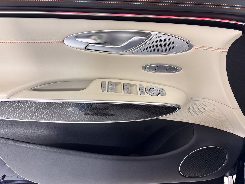 New 2026 Genesis GV70 3.5T Sport Prestige AWD/4WD image 17
