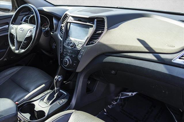 Used 2014 Hyundai Santa Fe GLS image 30