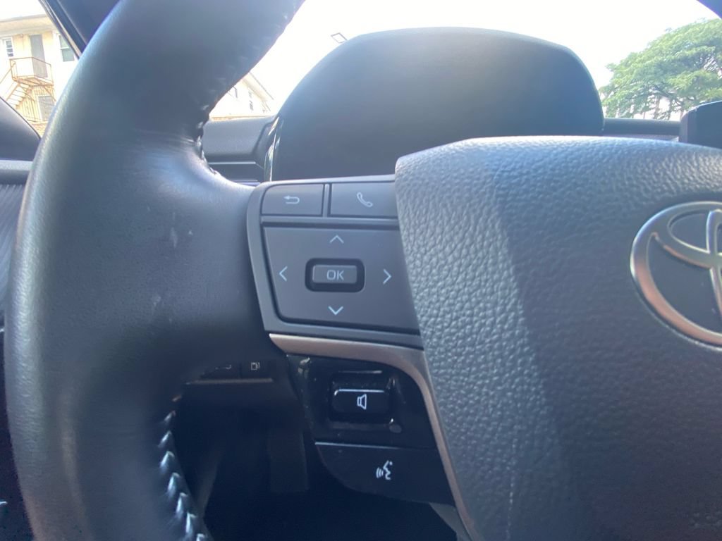 Used 2025 Toyota Camry SE w/ Convenience Package FWD image 19