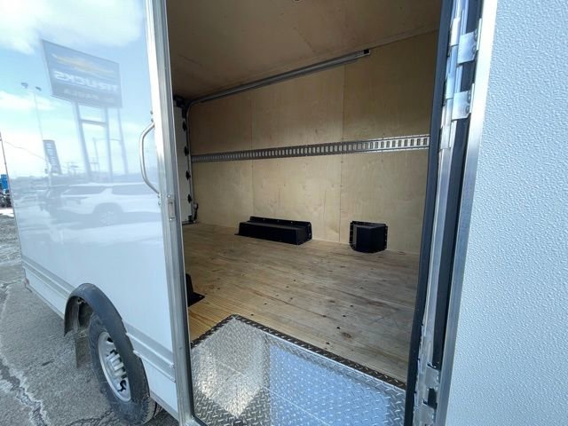 New 2025 Chevrolet Express 3500 Work Van w/ Power Convenience Package image 11