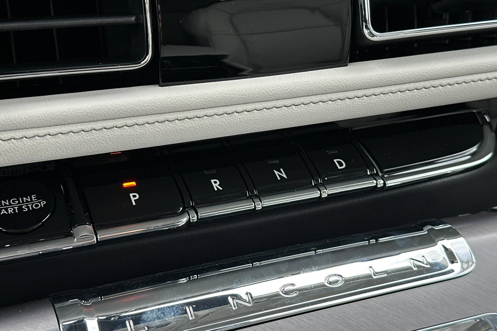 New 2026 Lincoln Aviator 2WD image 22