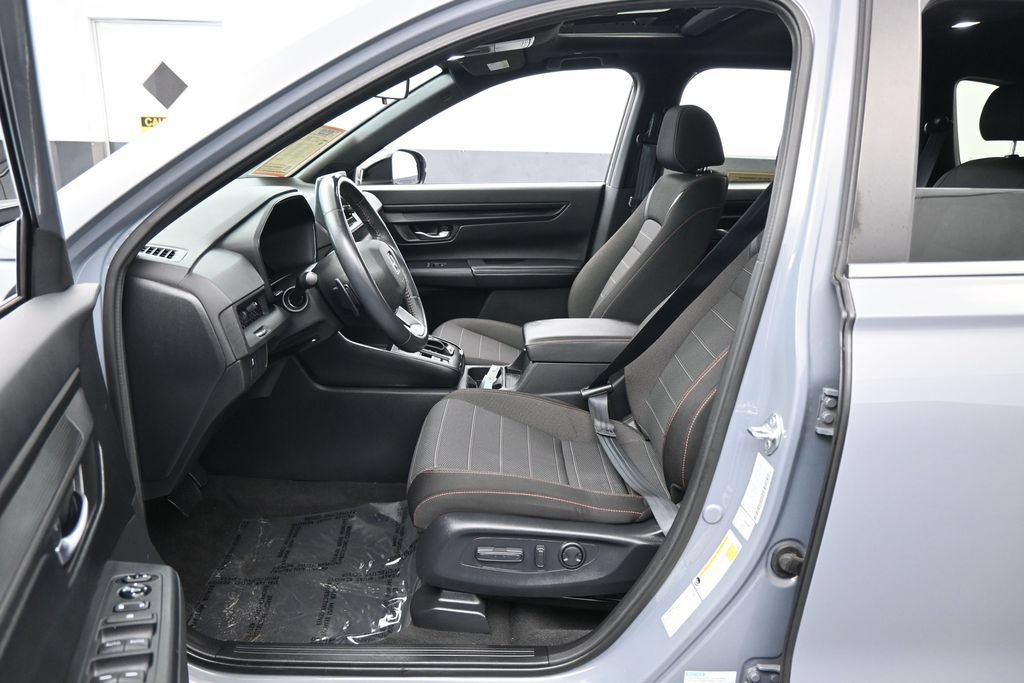 Used 2024 Honda CR-V Sport image 11