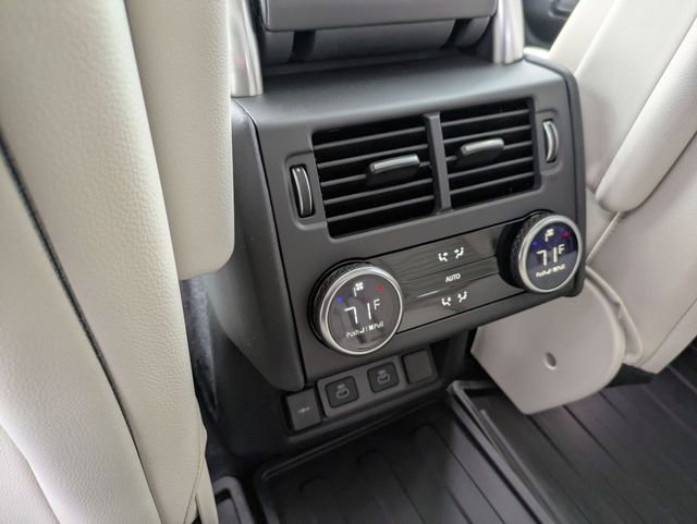 New 2026 Land Rover Discovery S image 13