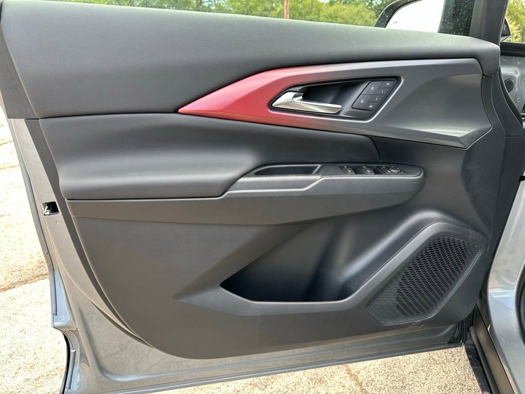 New 2025 Chevrolet Equinox EV RS w/ Convenience Package II FWD image 48