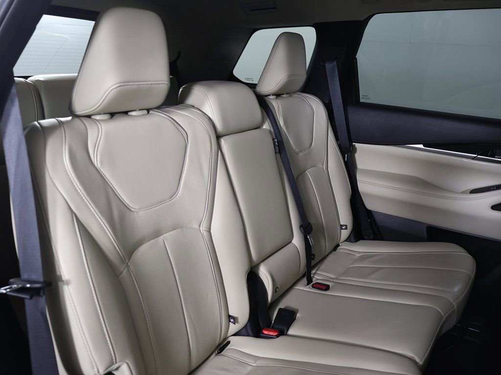 Used 2023 INFINITI QX60 Pure image 32