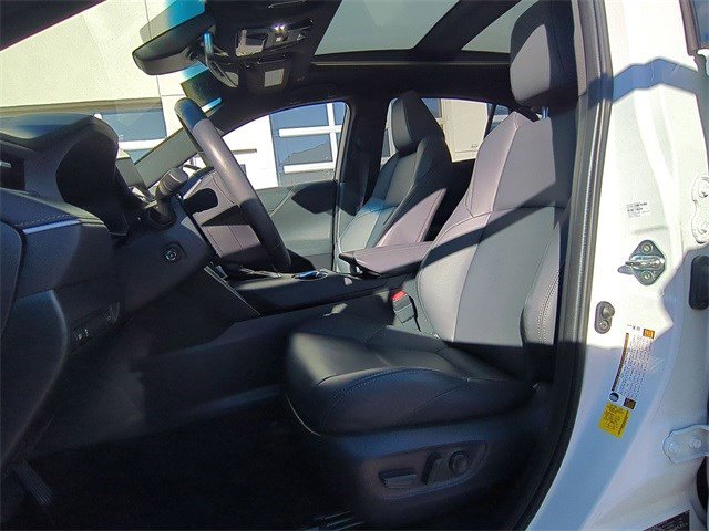 Used 2024 Toyota Venza Nightshade AWD/4WD image 26
