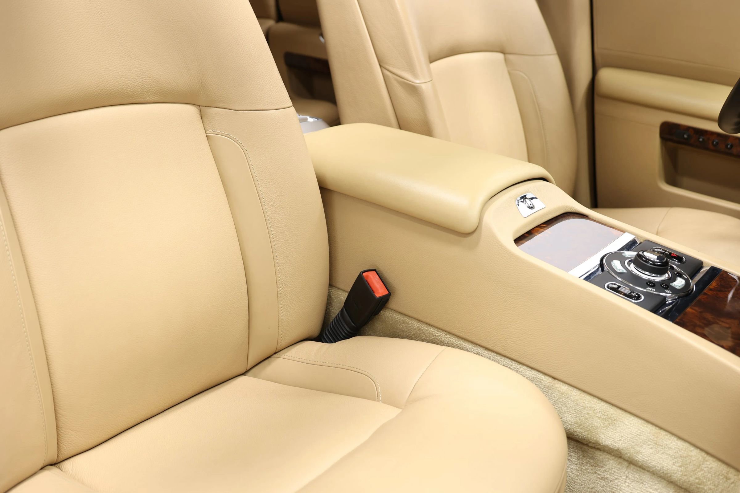 Used 2010 Rolls-Royce Ghost RWD image 93