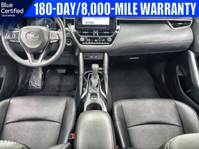 Used 2023 Toyota Corolla Cross XLE w/ Convenience Package FWD image 12