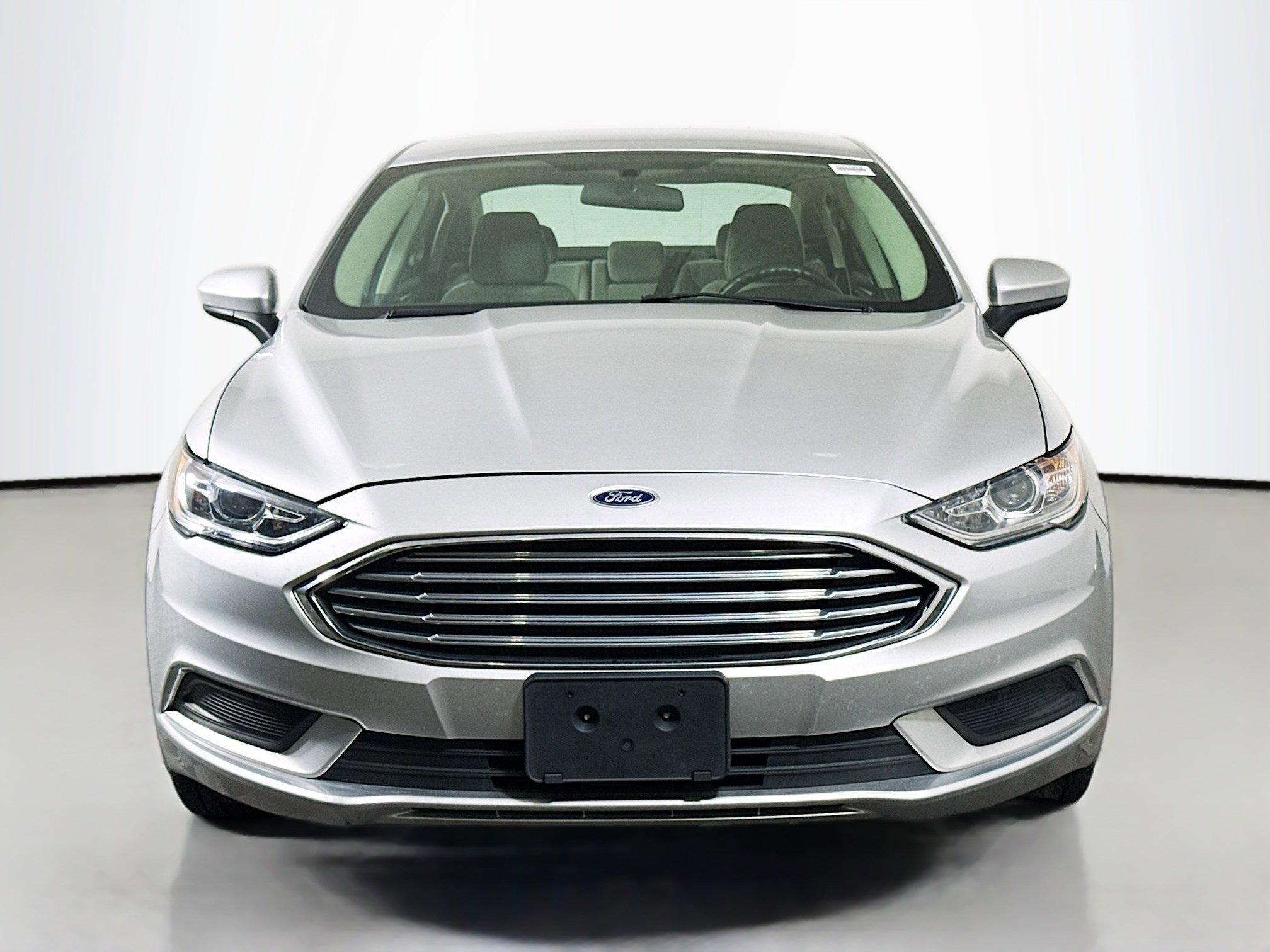 Used 2017 Ford Fusion S image 2