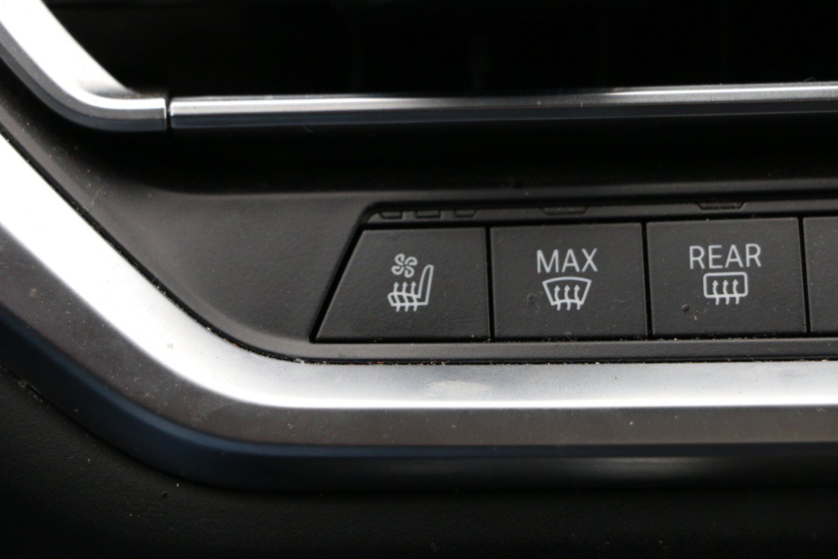 Used 2021 BMW M3 Competition image 28