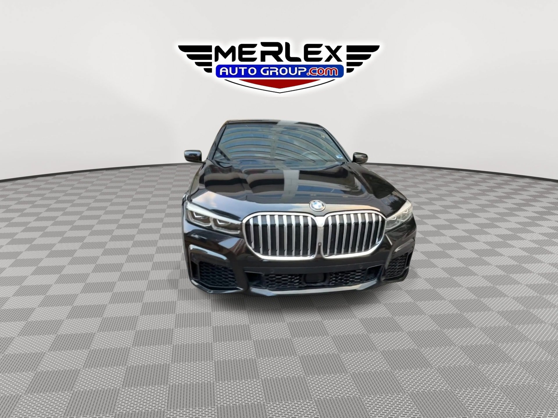 Used 2020 BMW 750i xDrive w/ Executive Package AWD/4WD image 3