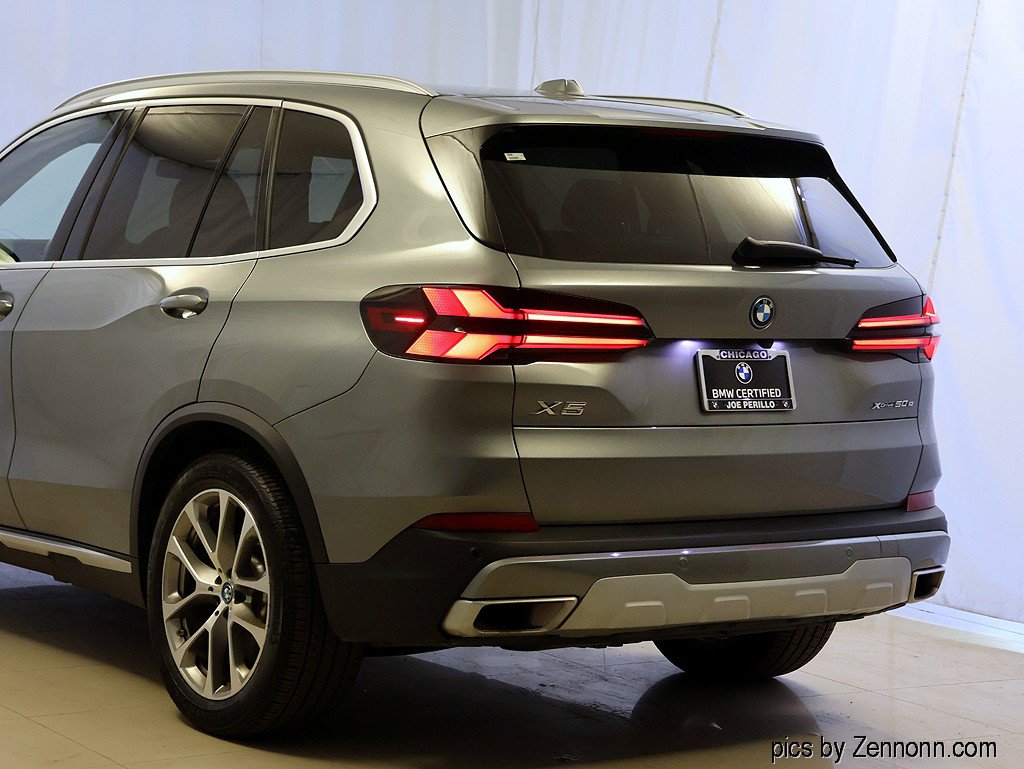 Certified 2024 BMW X5 xDrive50e AWD/4WD image 8