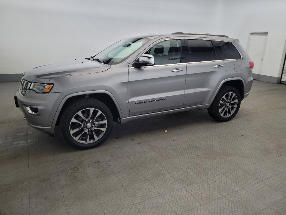 Used 2018 Jeep Grand Cherokee Overland AWD/4WD image 2