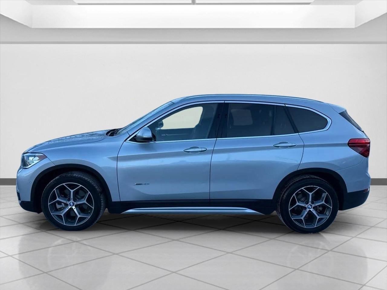 Used 2017 BMW X1 xDrive28i AWD/4WD image 4
